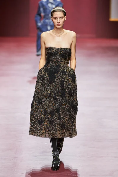 Look 55